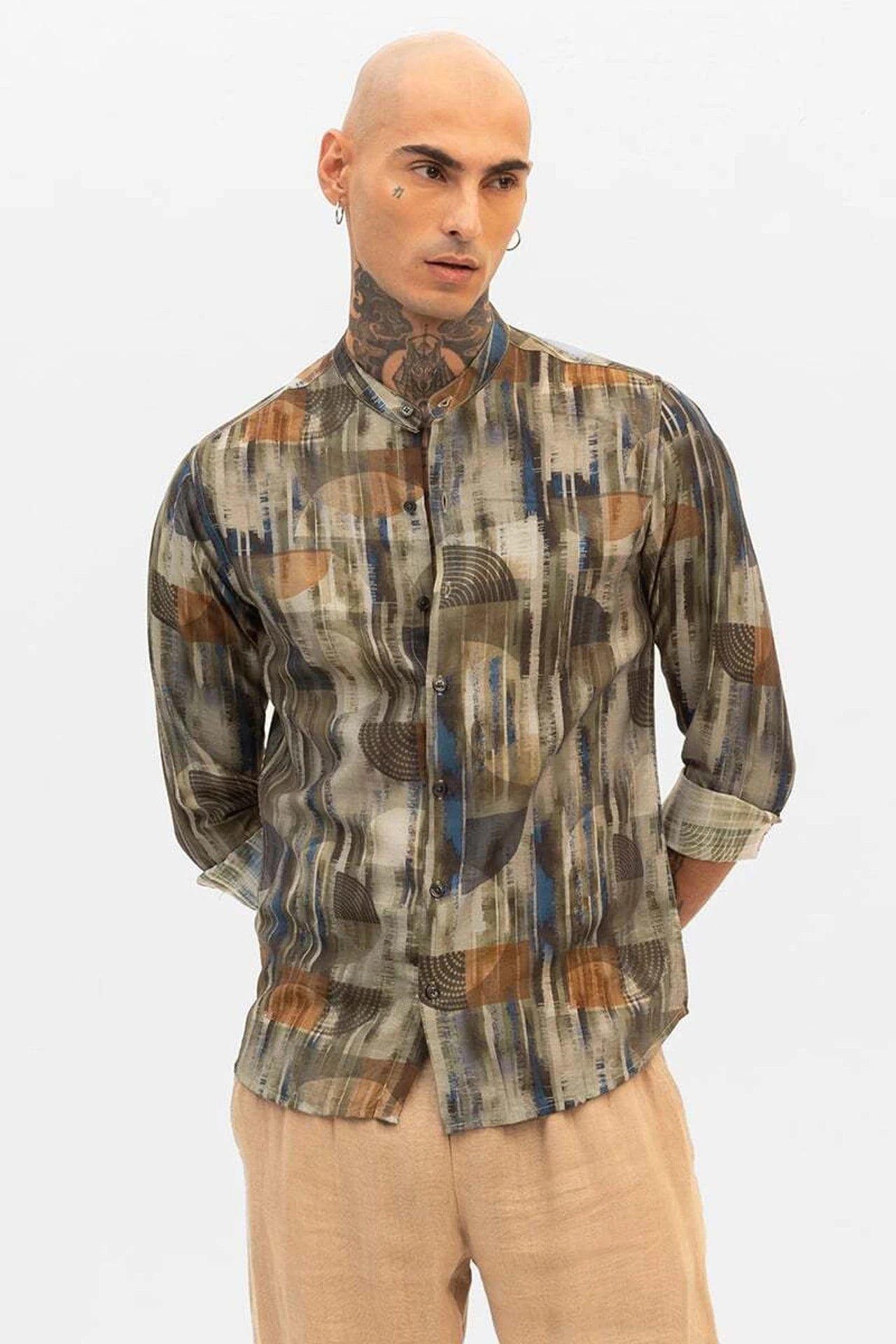 Snitch Men Slim Fit Green Printed Mandarin Collar Casual Shirt