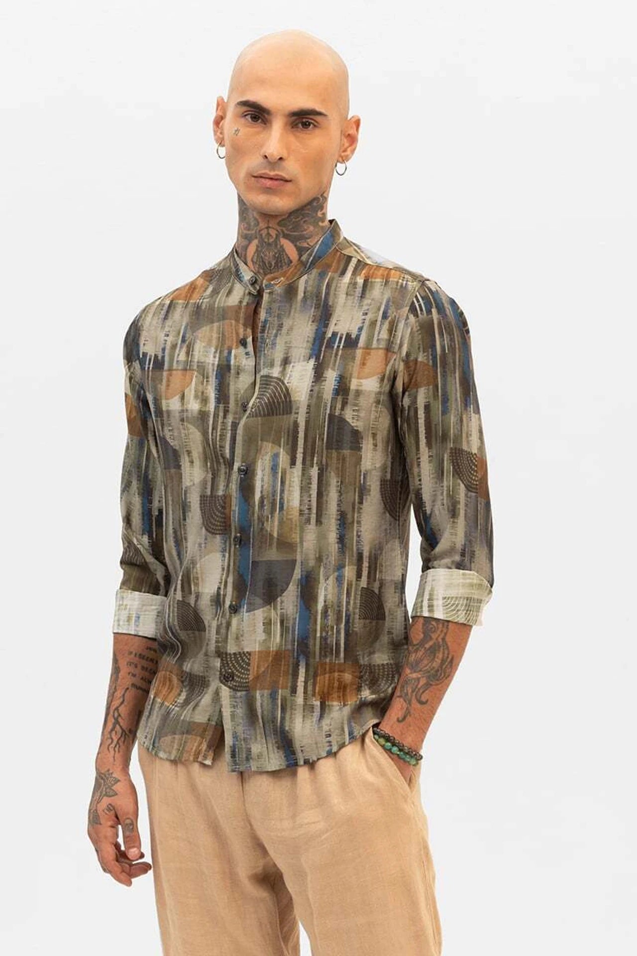 Snitch Men Slim Fit Green Printed Mandarin Collar Casual Shirt