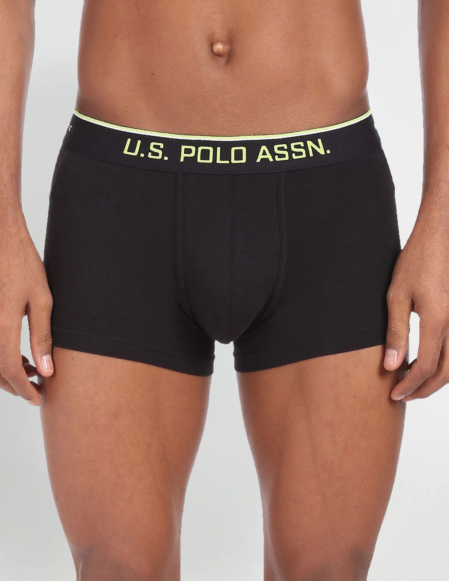 USPA Coolmax Black Low-Rise Trunk for Men - Pack of 1