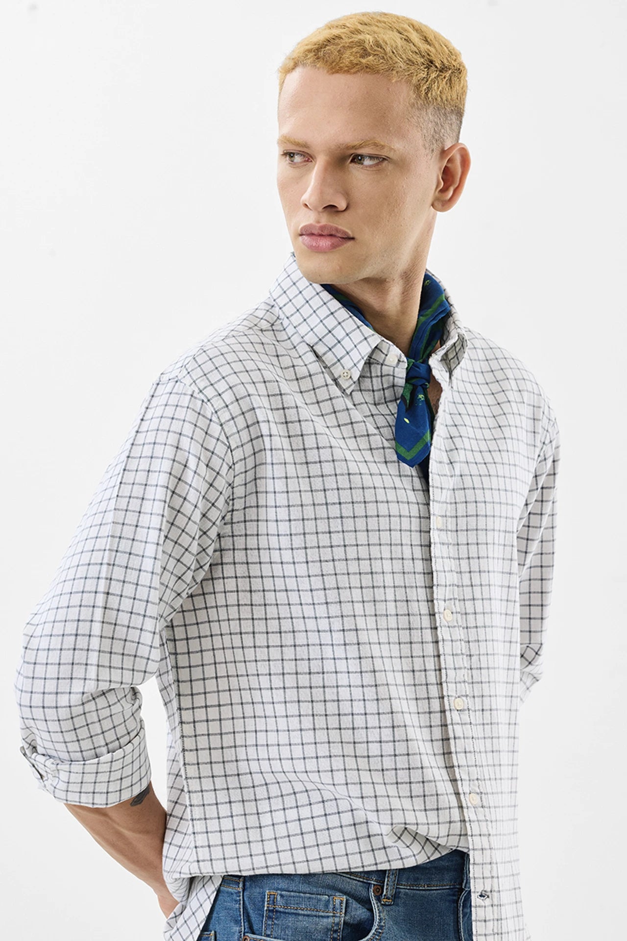 Snitch Men White Checkered Regular Fit Button Down Casual Shirt
