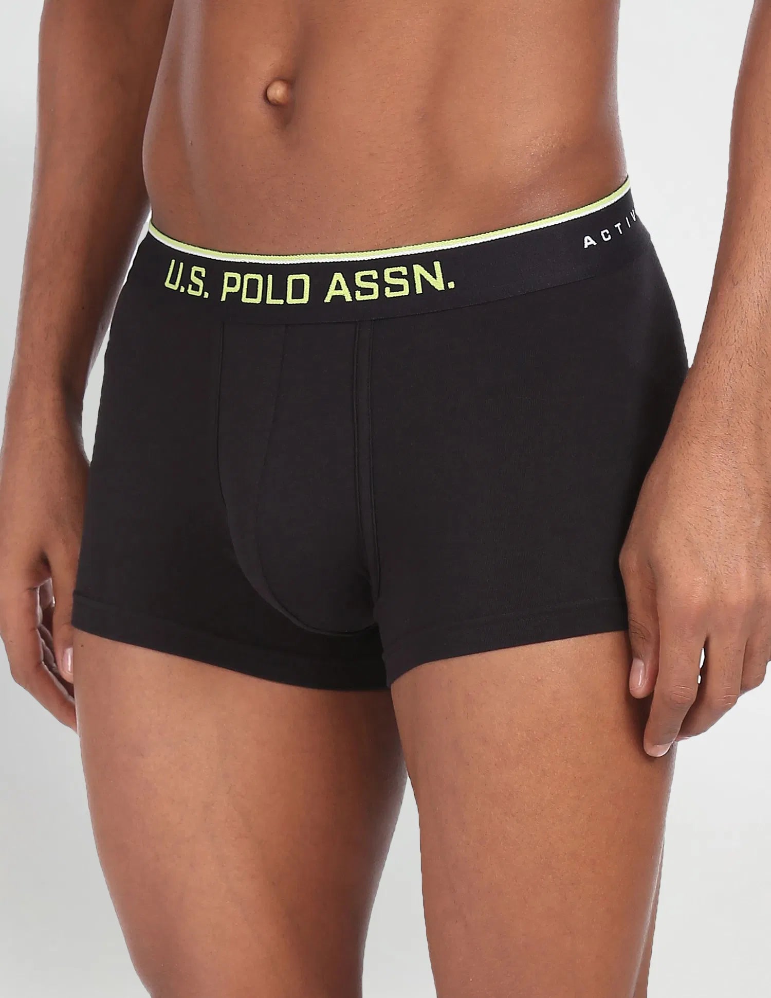 USPA Coolmax Black Low-Rise Trunk for Men - Pack of 1