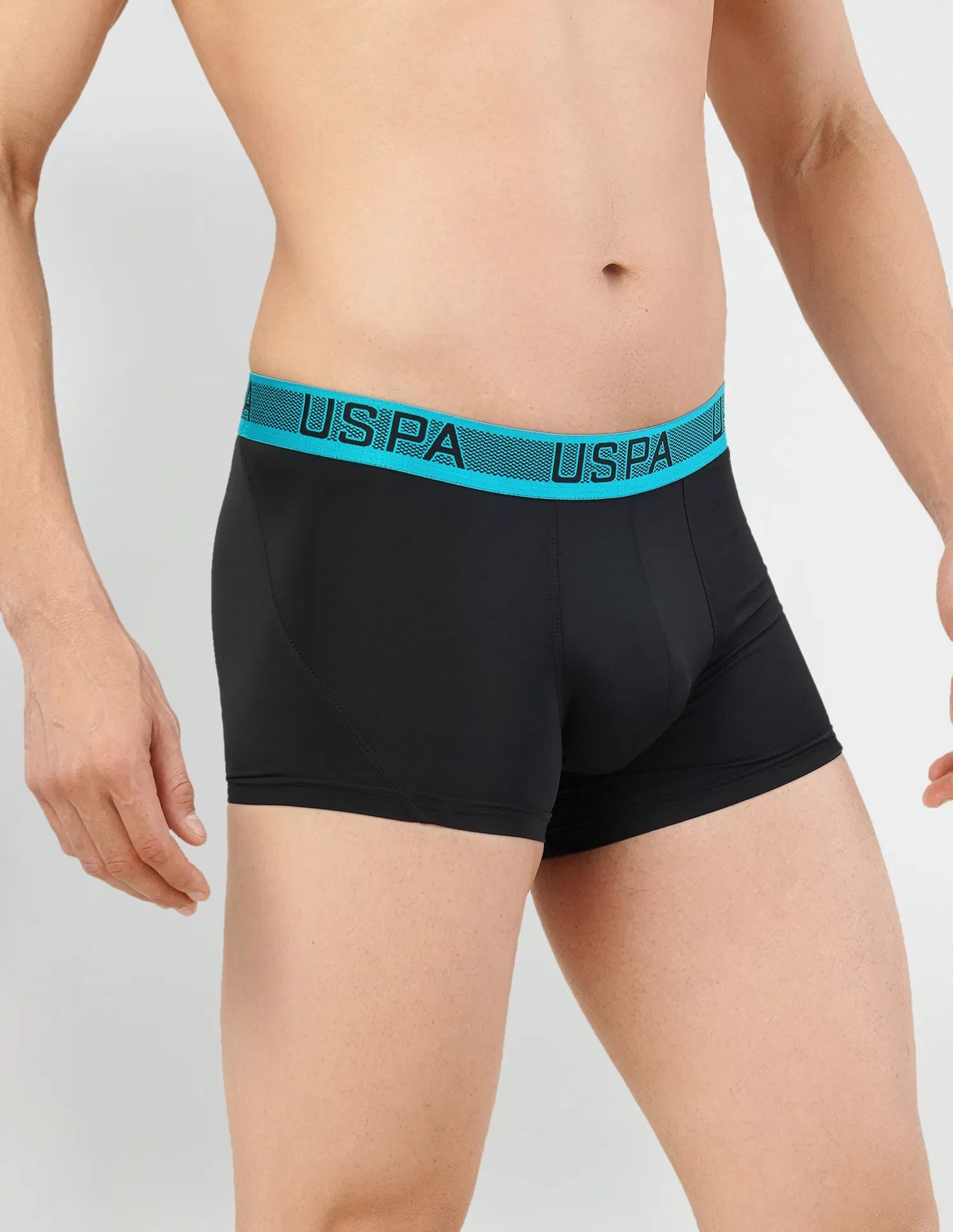USPA Coolmax Black Low-Rise Trunk for Men - Pack of 1