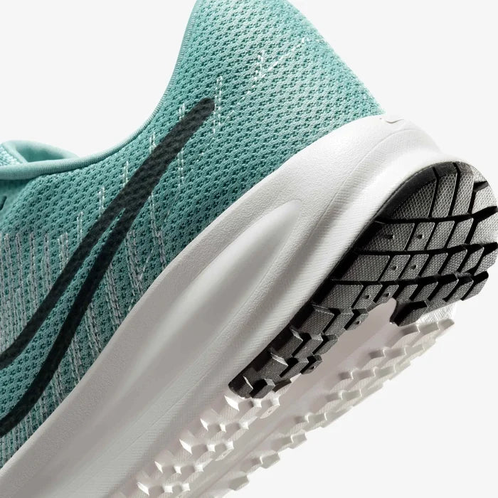 Nike Run Defy Men’s Road Running Shoes
