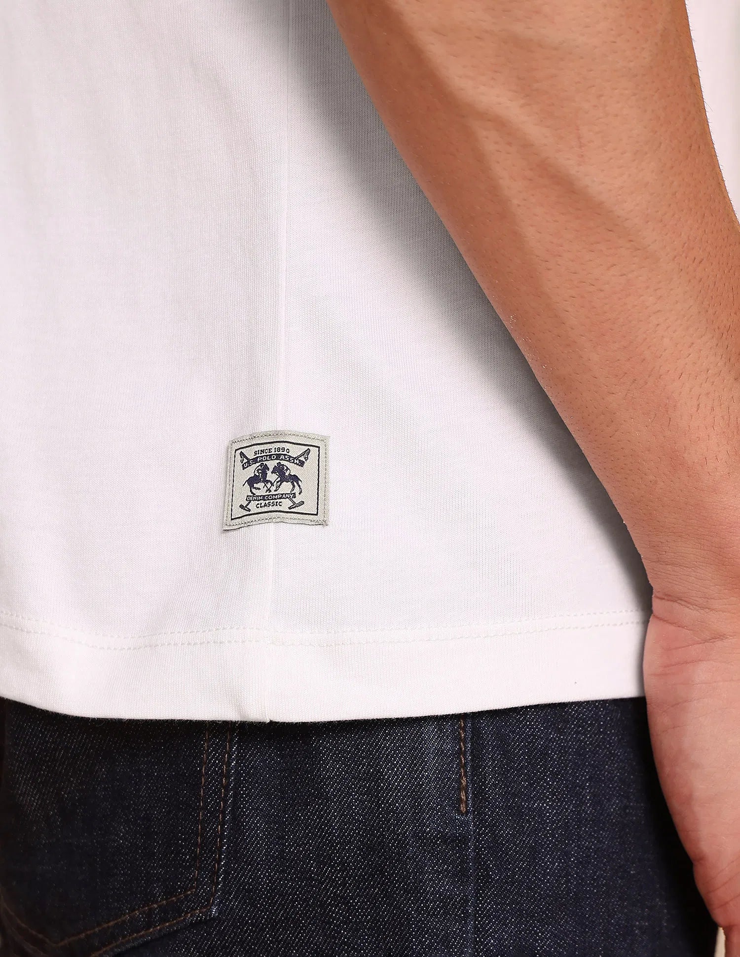 U.S. Polo Assn. Denim Co. Graphic Brand Printed Muscle Fit T-Shirt