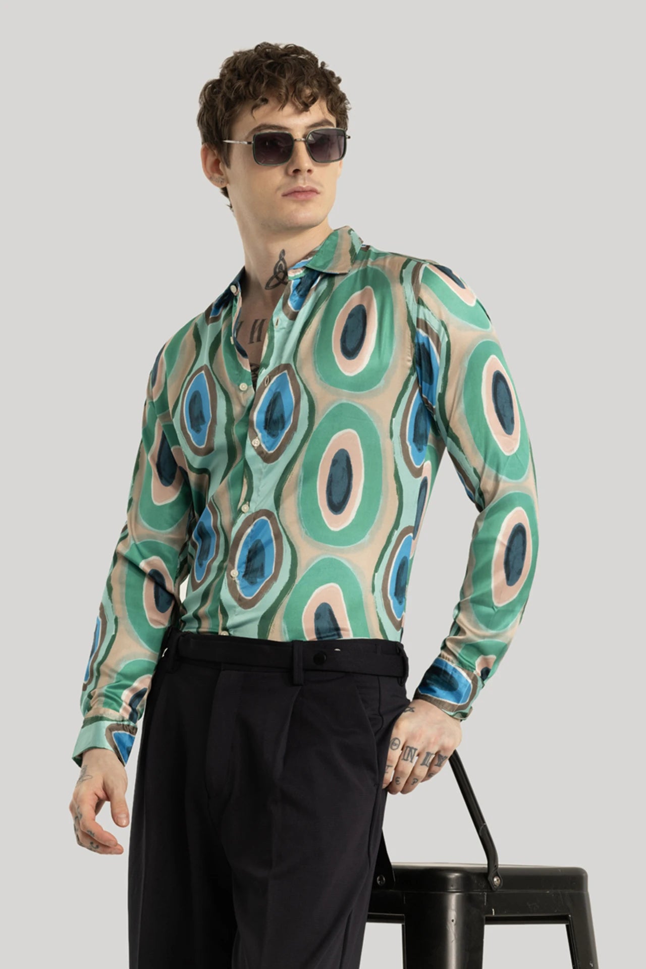 Snitch Green Slim Fit Printed Spread Collar Shirt for Men